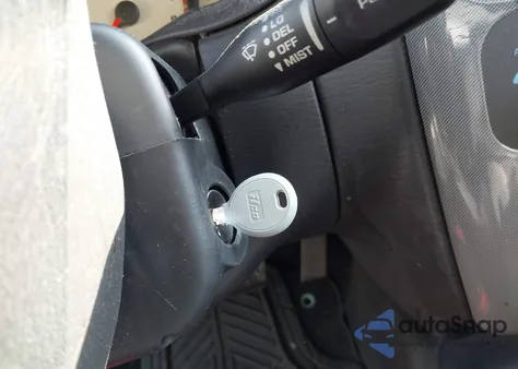 2001 Plymouth Neon Highline z USA, uszkodzony, nr VIN 1P3ES46C61D175727